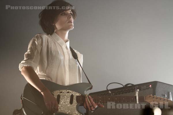 SAVAGES - 2013-10-31 - PARIS - Grande Halle de La Villette - Gemma Thompson